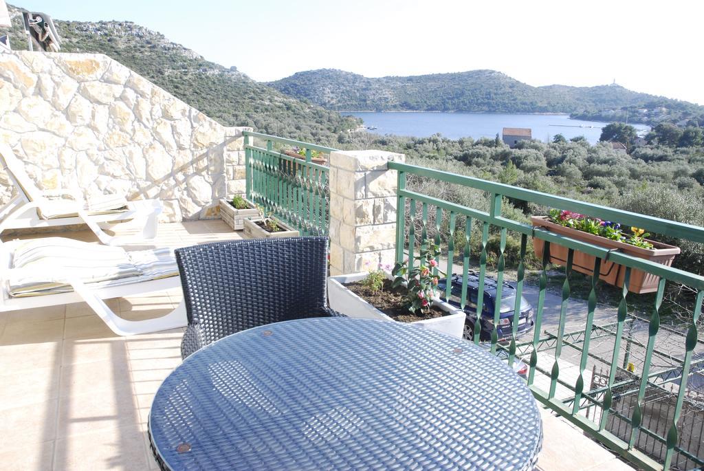 Lastovo Apartments Silvana מראה חיצוני תמונה